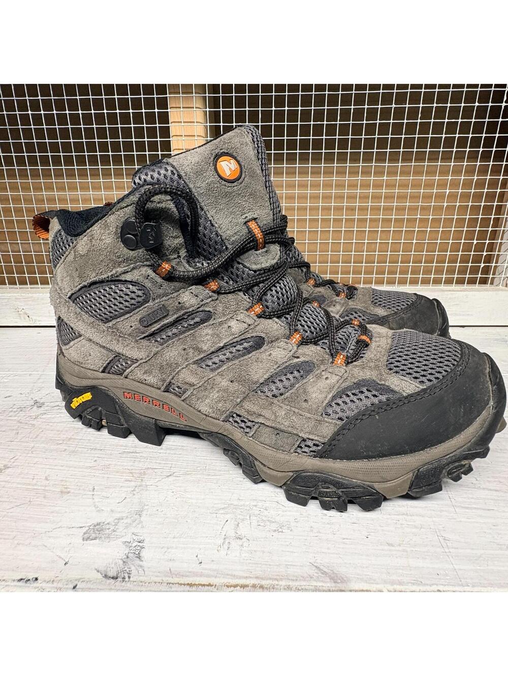 Merrell Moab 2 Men's Hiking Boots Size 9 Vibram Sole Gray Mesh Suede